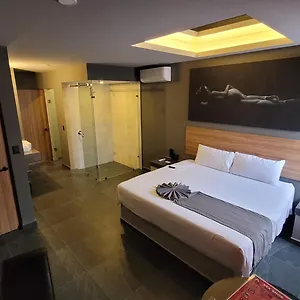 4play Motel Santa Cruz (Queretaro)